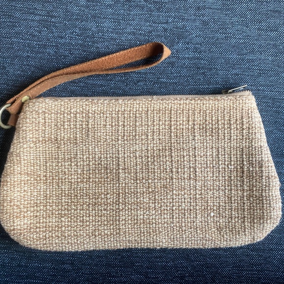 Free people wristlet with genuine leather and artisan tapestry 7” x 10” lined - Picture 2 of 4